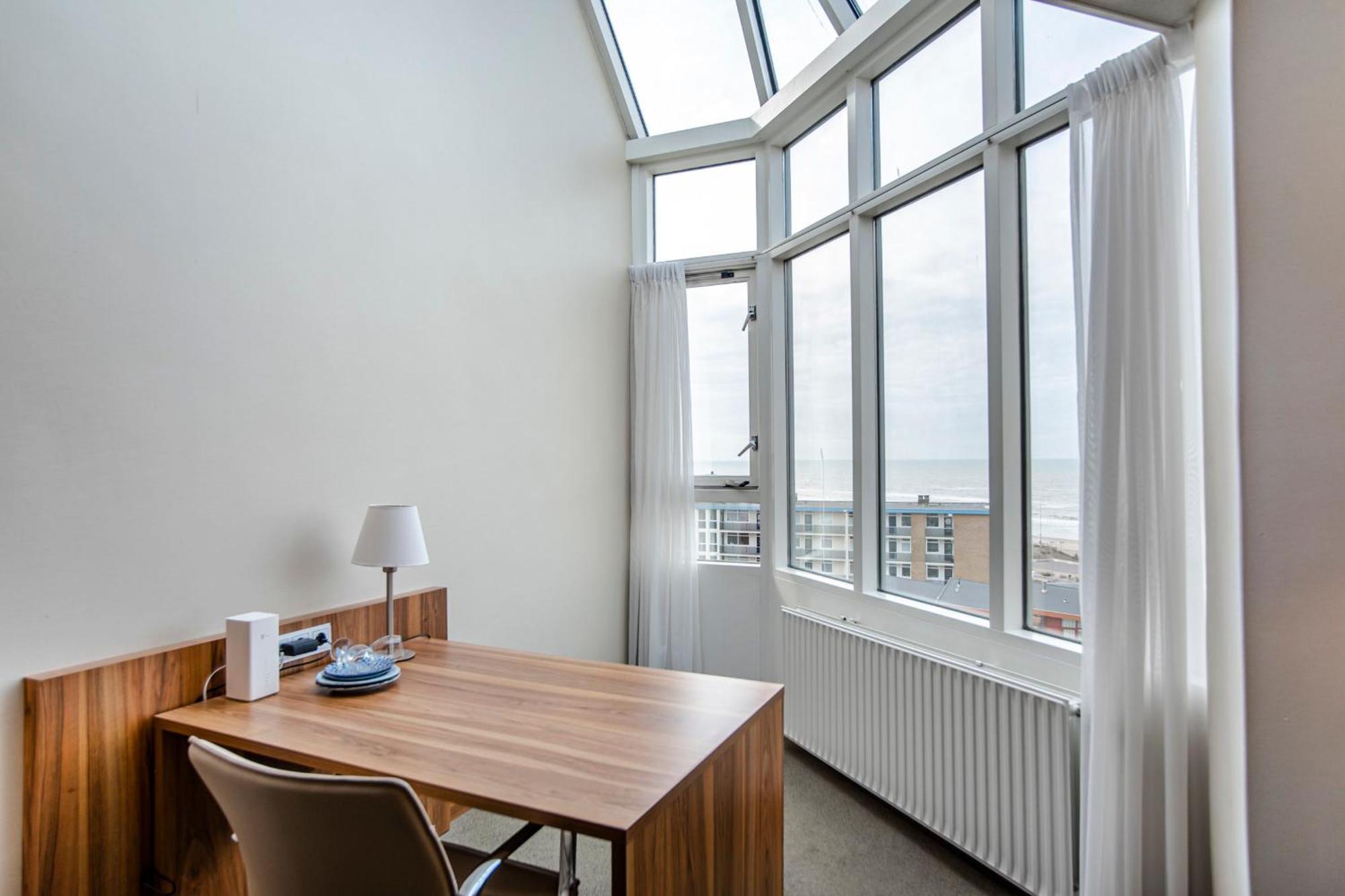 Suite With Stunning Sea View Зандфорт Экстерьер фото